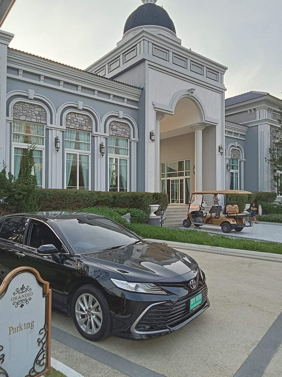 JT Limousine 1