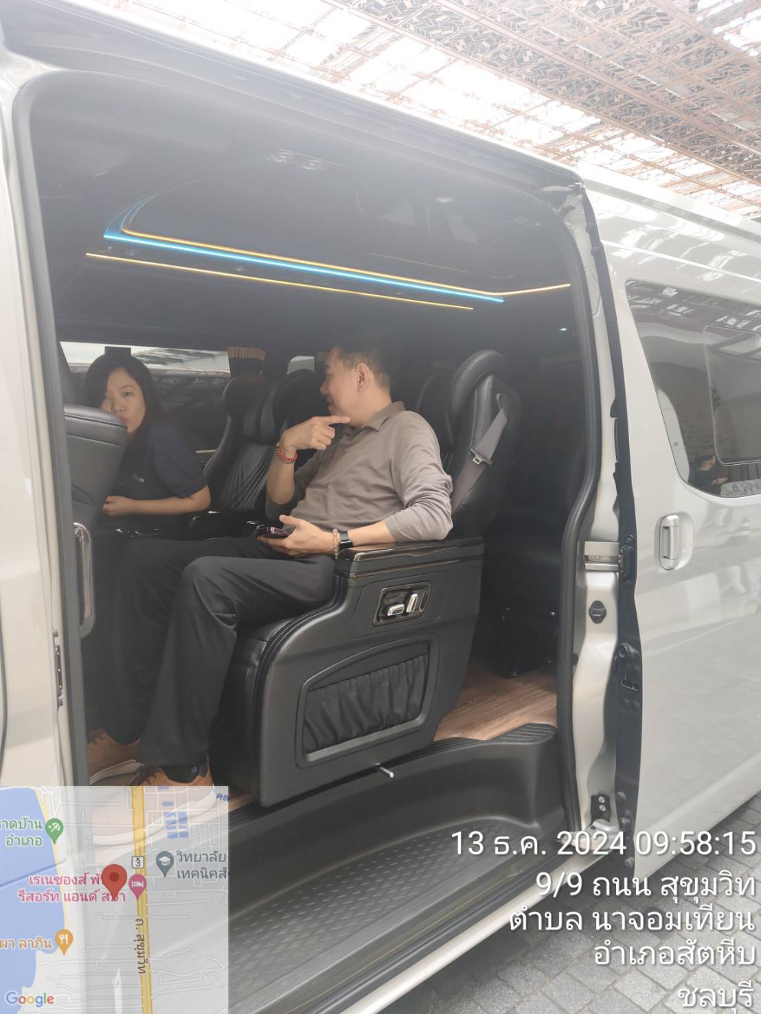 JT Limousine 9